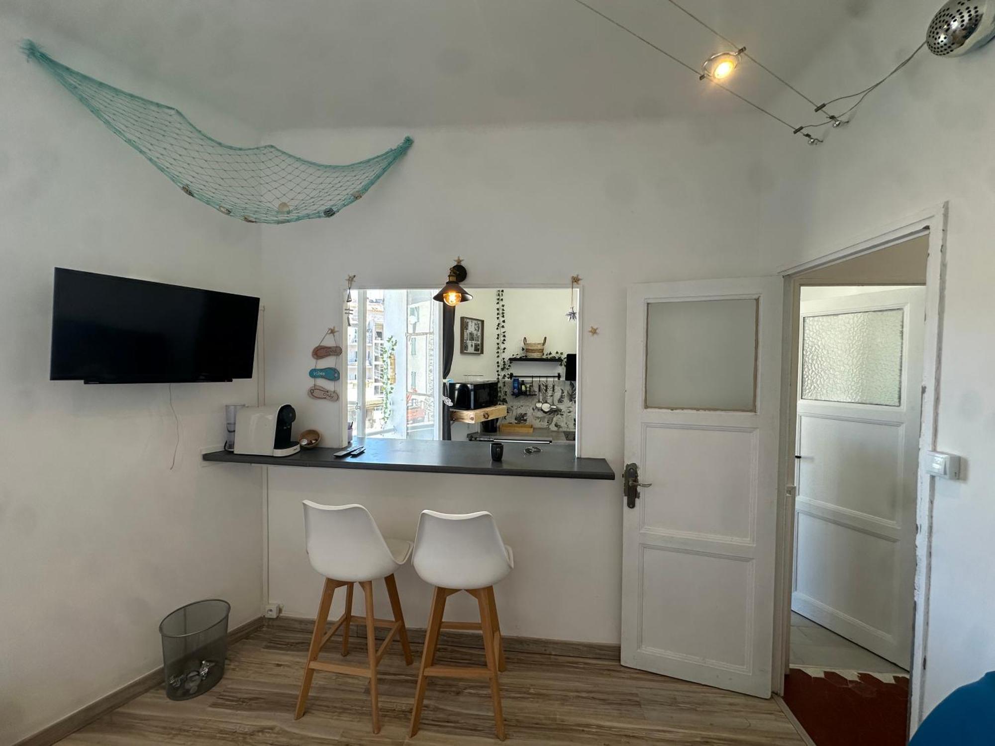 Etoile De Magnifique Deco Et Sable Fin, Votre Sejour A Commence Ici, Centre-ville Apartment Marseille